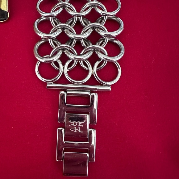 Ed Hardy Flower Dial Silver Tone Case Chain Link Style Band Watch 7 Inch - Picture 12 of 13